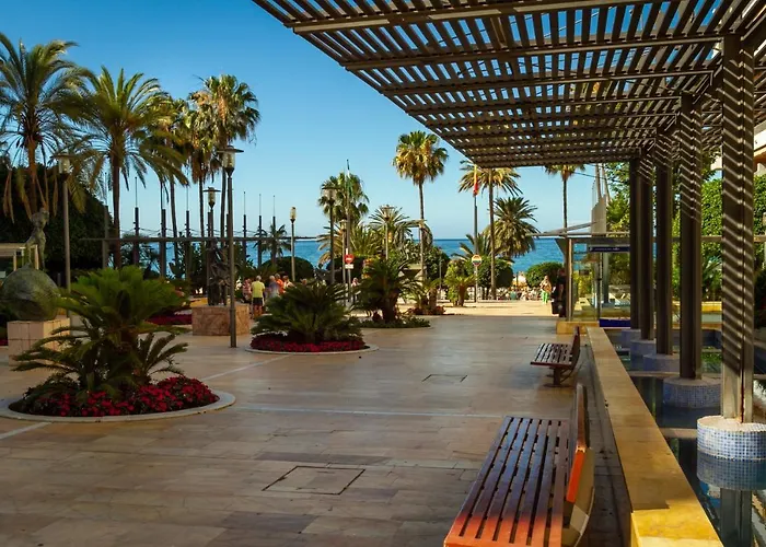 Banus - Front ماربيا