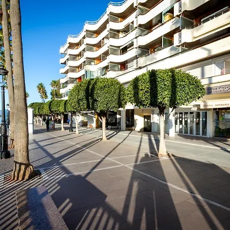 Banus - Front Apartment *