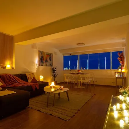 Banus - Front Apartment *